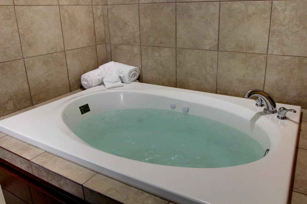 Cobblestone Inn & Suites - Carrington エクステリア 写真