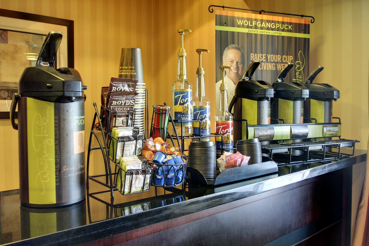 Cobblestone Inn & Suites - Carrington エクステリア 写真