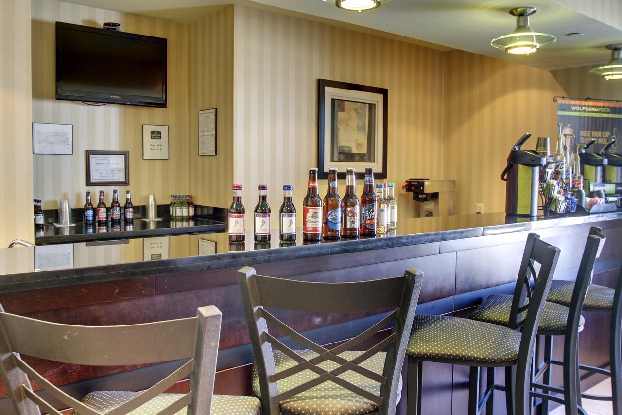 Cobblestone Inn & Suites - Carrington エクステリア 写真